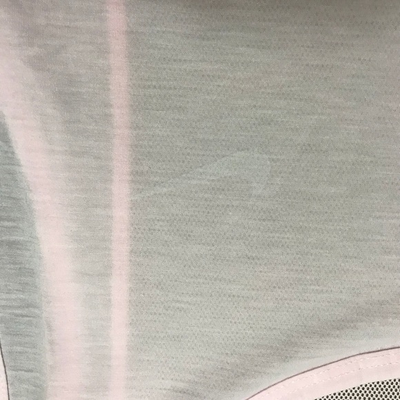 Nike Breathe Women's Ultra-lite Training Tank - Picture 3 of 7